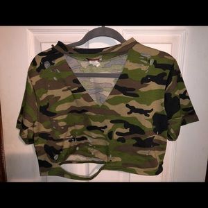 Camouflage crop top shirt